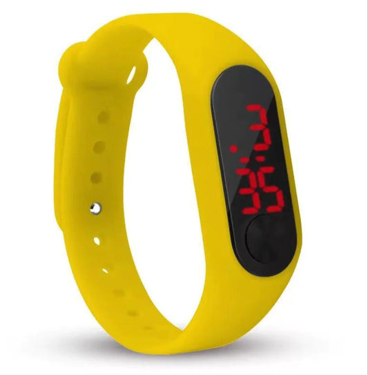 Digital Sports Watch with Multifunctional Features